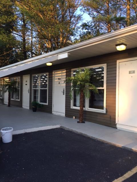 Hamilton Inn Sturbridge Buitenkant foto
