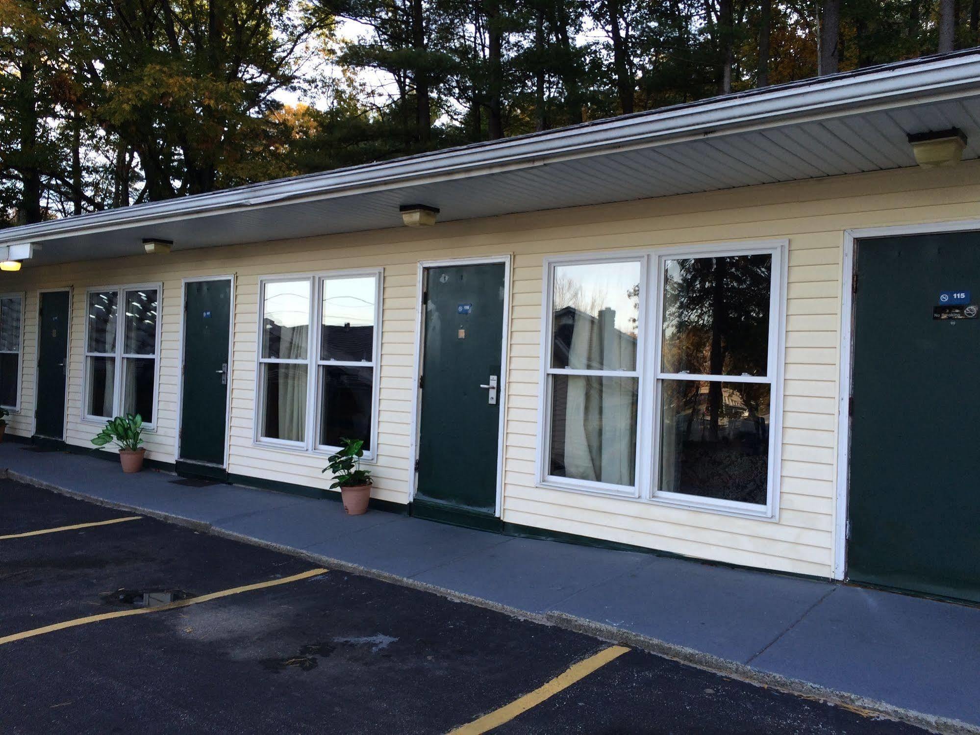 Hamilton Inn Sturbridge Buitenkant foto