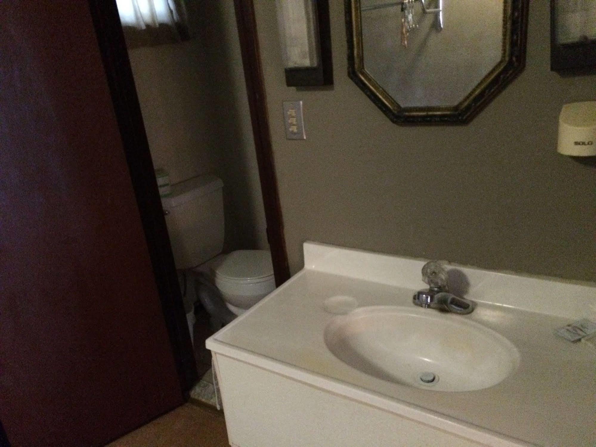 Hamilton Inn Sturbridge Buitenkant foto