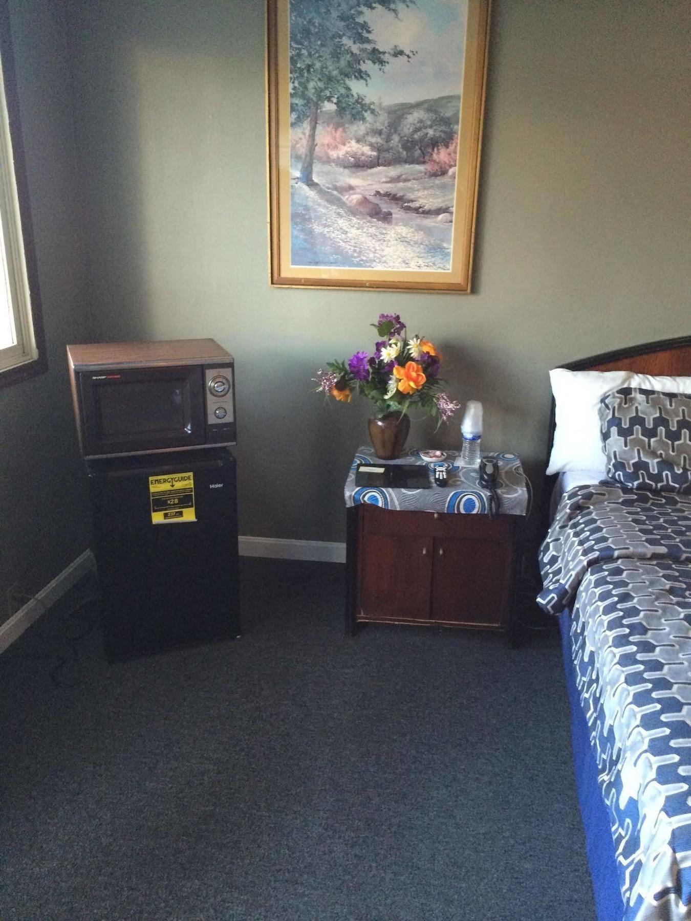 Hamilton Inn Sturbridge Buitenkant foto
